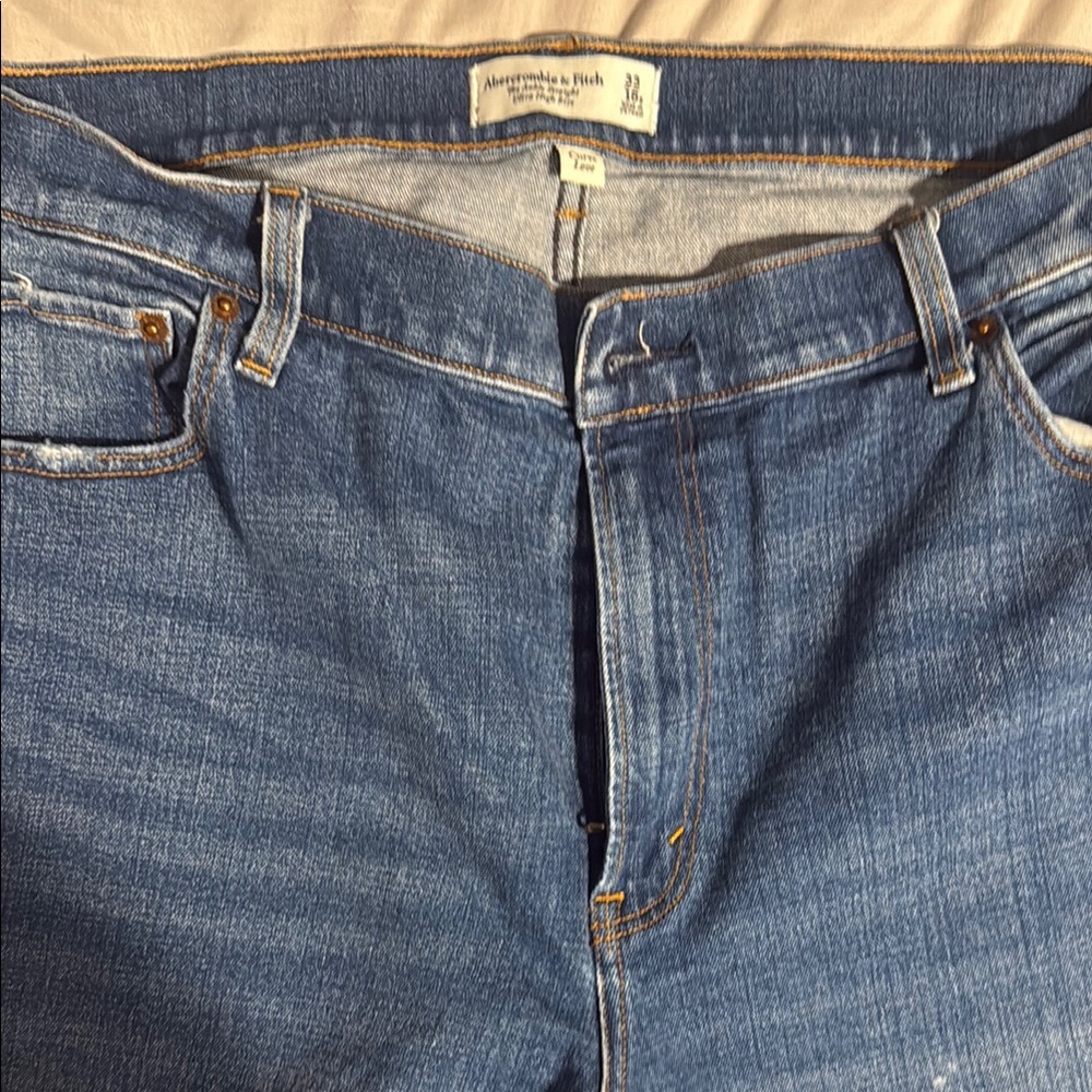 Abercrombie & Fitch Blue Jeans